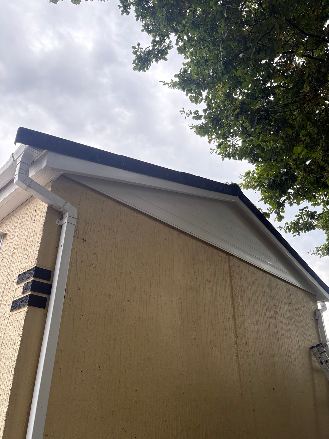 Park home roofline and fascia
